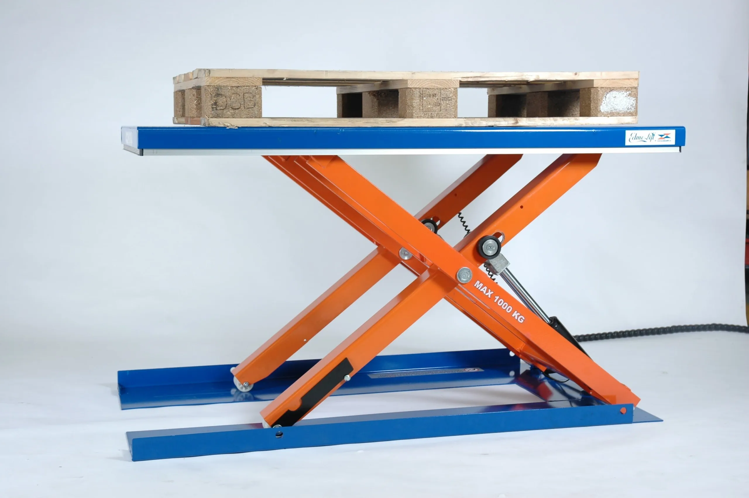 Lågbyggt lyftbord Edmolift, 1500x800 mm, 1000 kg - Bild 11
